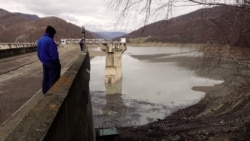 Un eșec comunist, cârpeala post-decembristă și birocrația actuală – cum a ajuns acumularea de apă Paltinu o bombă murdară cu ceas 