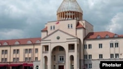 Здание Национального Собрания Нагорного Карабаха в Степанакерте