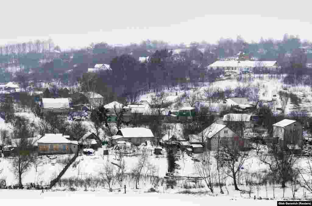 Село Гвоздів, де Розумій теж обслуговує амбулаторію.