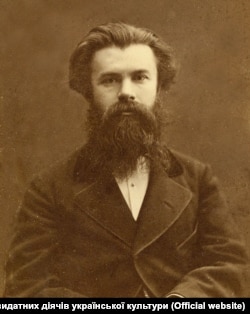 Михайло Драгоманов (1841–1895) – український публіцист, історик, філософ, економіст, літературознавець, фольклорист, громадський діяч. Дядько Лесі Українки. Фото 1870-х років