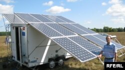 Українська мобільна система сонячних батарей, 30 серпня 2009 року.