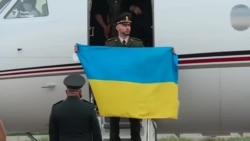 Віталій Марків прилетів до України (відео)