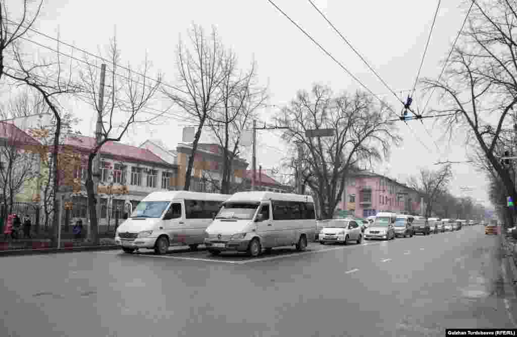 Чүй проспектиси &ndash; Бүбүсара Бейшеналиева көчөлөрүнүн кесилиши.&nbsp;