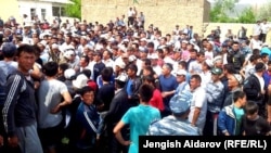 Баткен. Жака-Өрүк. 8-май, 2014-жыл. 