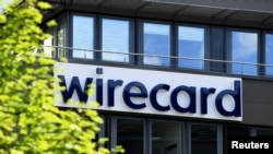 Криза навколо Wirecard виникла в червні, коли аудитори виявили «діру» на рахунках компанії в розмірі 1,9 мільярда євро