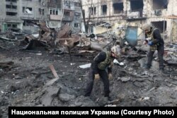 Последствия удара российской армии по городу Доброполье Донецкой области Украины, 8 марта 2025 года