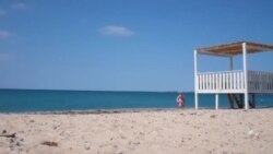 Пустые пляжи Крыма