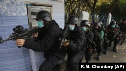 پولیس پاکستان از کشته شدن ۴ عضو داعش خبر می‌دهد.