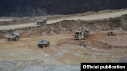 Թեղուտի հանքավայրը, արխիվ 