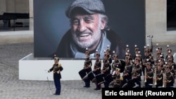 Церемонія прощання з Жаном-Полем Бельмондо, Париж 9 вересня 2021 року