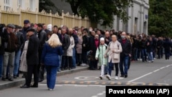 Мәскәүдә тавыш бирүгә зур чиратлар, 17 сентябрь 2021