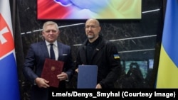 Прем'єр-міністр України Денис Шмигаль та прем'єр Словаччини Роберт Фіцо, Ужгород 7 жовтня 2024 року
