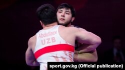 Обладатель бронзовой медали чемпионата Азии по борьбе Мурат Рамонов. Бишкек, 27 февраля 2018 года.