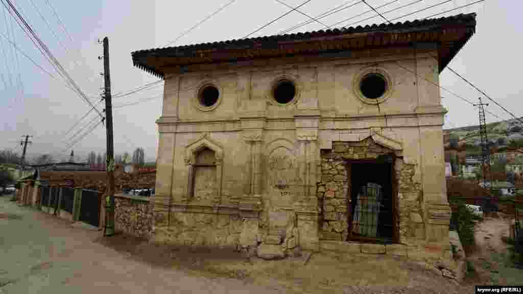 Аварійна синагога на вулиці Севастопольська