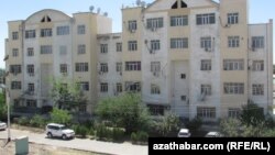 Köpgatly ýaşaýyş jaýy. Türkmenabat (Illýustrasiýa suraty) 