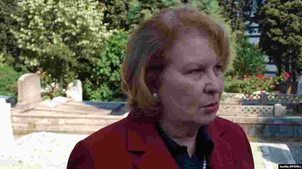 Садри Максудинең оныгы Гөнүл Пултар