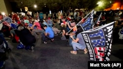 ԱՄՆ - Դոնալդ Թրամփի կողմնակիցների ակցիան Ֆինիքսում, 4-ը նոյեմբերի, 2020թ.