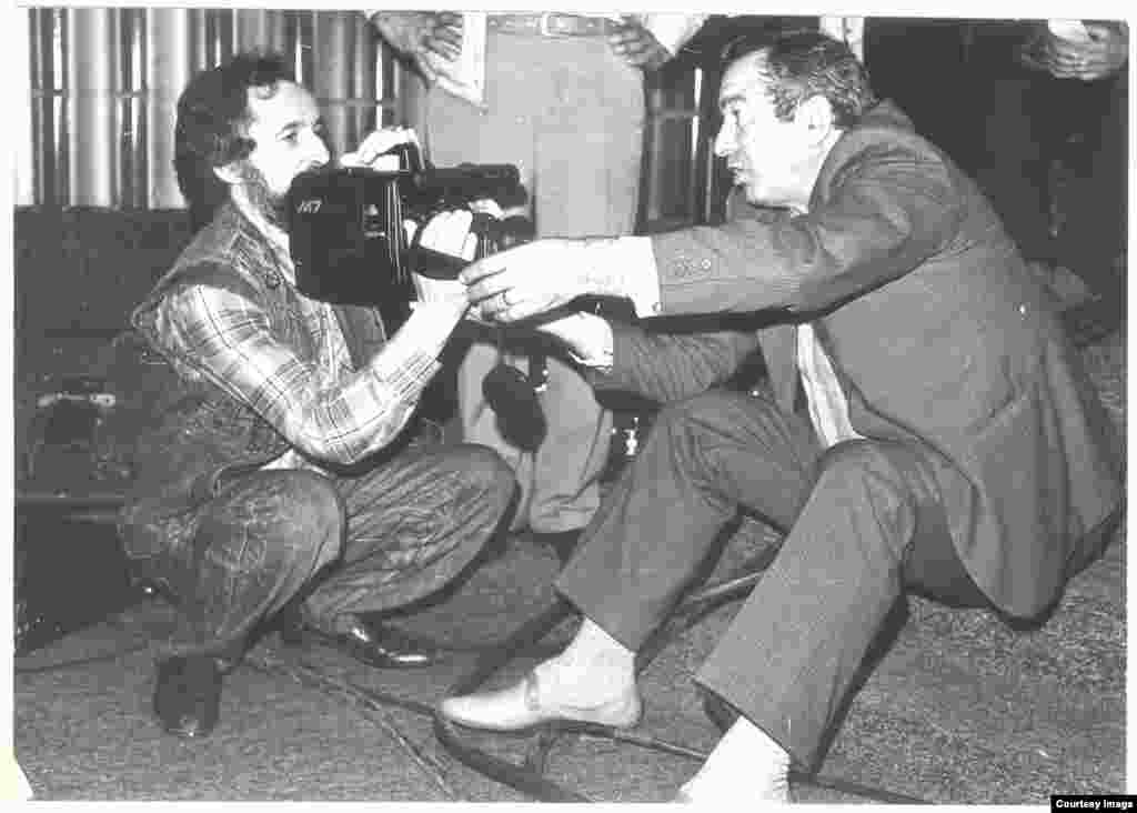 Муҳиддини Олимпур бо Заур Дахте. Моликияти Конуни байнулмилалии Муҳиддини Олимпур