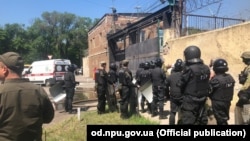 Зачинщики заворушення ізольовані, з ув’язненими ведуться перемовини, кажуть у поліції