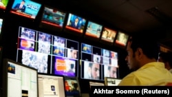 Карачидеги «Geo News» телеканалынын кызматкери. 11-апрель, 2018-жыл. Пакистан.