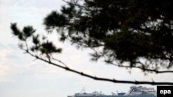 Круїзний лайнер Diamond Princess стоїть на якорі біля порту Йокогама у Японії