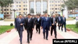 Делегация Кыргызтана в Андижане, 1 октября 2016 года.