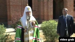 Патриарх Кирилл освящает закладку новой церкви у здания Академии Федеральной службы безопасности