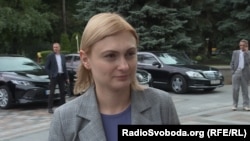 «Фракція має право розсилати будь-які документи своїм депутатам, щоб вони мали цю аналітику, якісь узагальнюючі підсумкові речі»​, – пояснила Кравчук