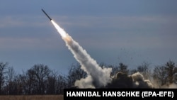 HIMARS реактивдүү ариллериялык системасыАК
