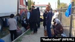 КПП "Фотехабад" на таджикско-узбекской границе