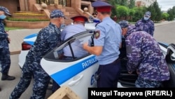 Задержание Асхата Ахмедьярова. Нур-Султан, 13 июля 2021 года