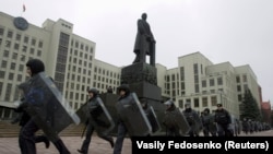 Беларус полиция күчтөрү. Архивдик сүрөт.