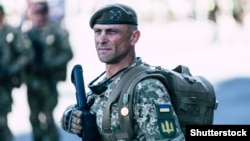 Український військовий, учасник «Параду військ» до Дня Незалежності України. Київ, 24 серпня 2018 року