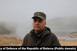 Аляксандар Вальфовіч падчас праверкі войскаў