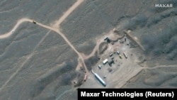 Өткөн айдын аягында МАГАТЭ Иран уран байытуу үчүн центрифугаларды кураштыруу боюнча жер алдында завод куруп жатканын билдирген.