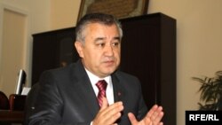 Өмүрбек Текебаев