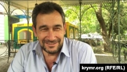 Қрим татарлари қурултойи ижроия қўмитаси раиси Заир Смедляев.