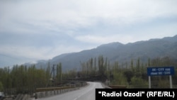 Кыргыз-тажик чек арасы. Исфара району. 30-март, 2016-жыл. 