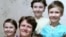 Светлана Давыдова с детьми