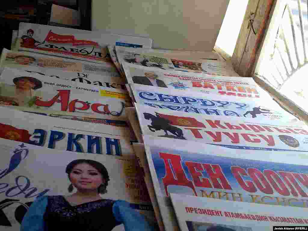 Гульмира отмечает, что в последнее время уменьшается число читающих газеты.&nbsp;