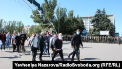 Учасники акції покидають площу Фестивальну