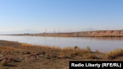 Ауғанстанның Тәжікстанмен шекарасы маңындағы  өзен. 22 желтоқсан 2017 жыл