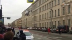 Гелікоптер для евакуації потерпілих здійснив посадку в центрі Петербурга (відео)