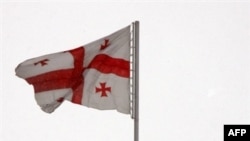 Georgia -- flag over presidential building in Tbilisi (06jan2008)