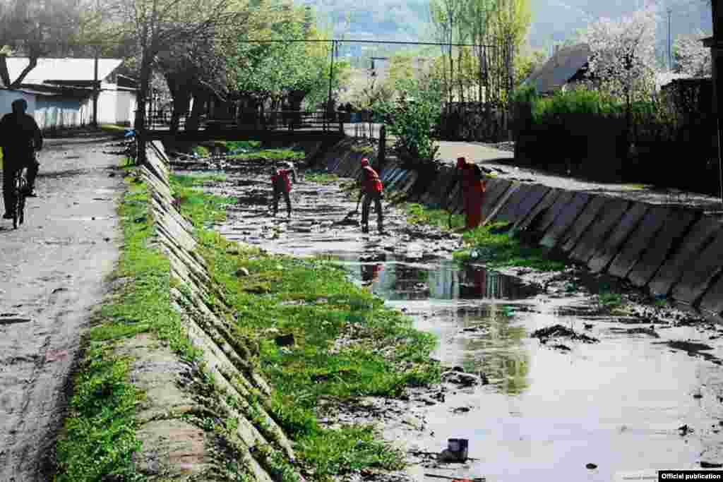 Айыл чарба адистери быйыл өткөн жылкыга салыштырмалуу суу көбүрөөк болорун белгилешет. Ошол эле маалда сууну натыйжалуу пайдаланбасак, быйыл да суу тартыш болушу ыктымал.&nbsp;