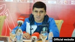 Рустам Хоҷаев, сармураббии дастаи "Хуҷанд"