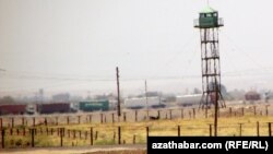 Граница между Туркменистаном и Ираном 