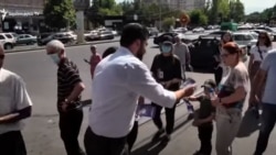 Առաջարկում եմ` քաղաքական գործիչներով գնանք Ադրբեջան, թող գերիները հետ գան. Սանասարյան