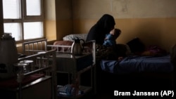 یک شفاخانه در افغانستان