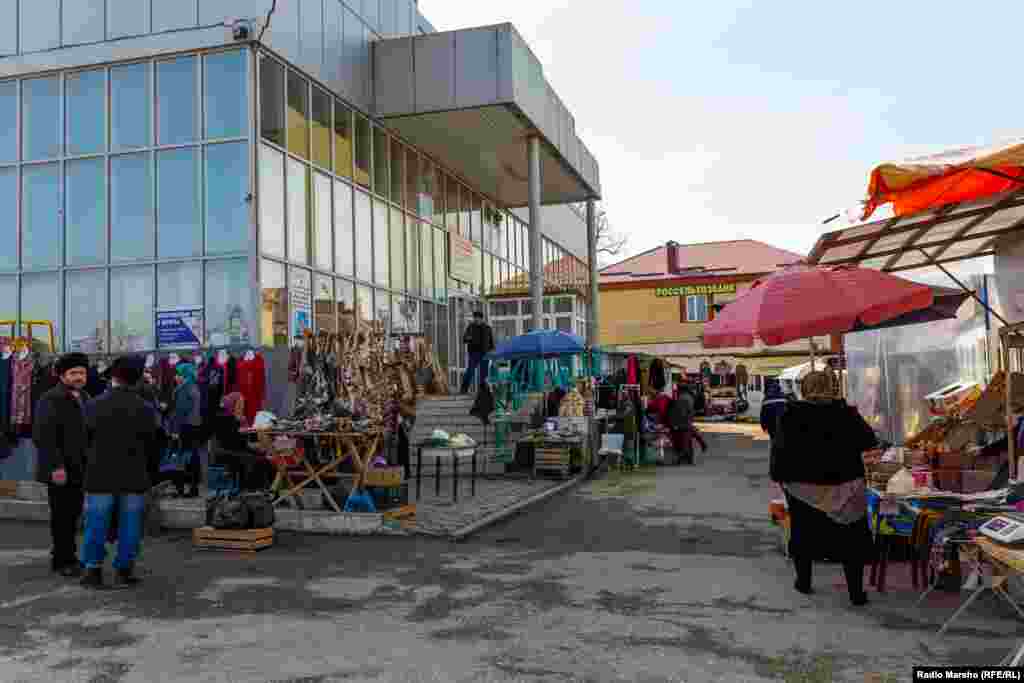 Йохк-эцаран базар.